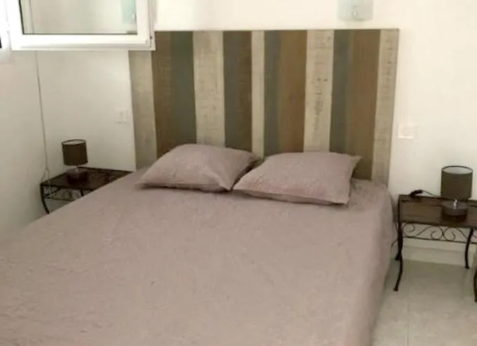 Maison Conviviale à Avec Piscine Partagée 70 M² 8 Personnes * Lecci