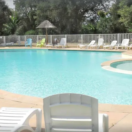 Maison Conviviale A Avec Piscine Partagee 70 M² 8 Personnes