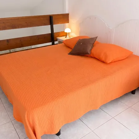 Maison Conviviale A Avec Piscine Partagee 70 M² 8 Personnes Holiday home *