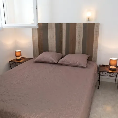 Holiday home Maison Conviviale A Avec Piscine Partagee 70 M² 8 Personnes *