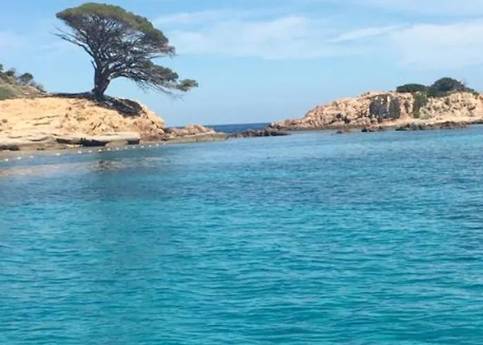 Maison Conviviale A Avec Piscine Partagee 70 M² 8 Personnes *